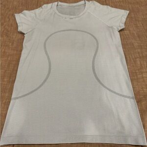 Lululemon swiftly tech